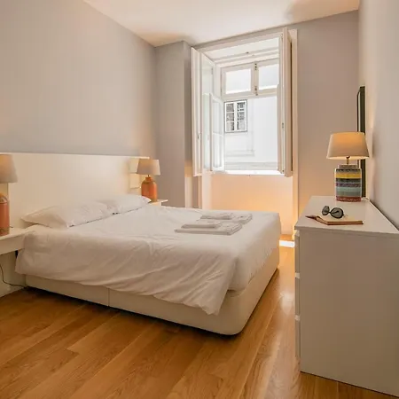Baixa Superior Two Bedroom By Les Deux Mariettes